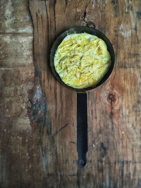 omelette with cheese